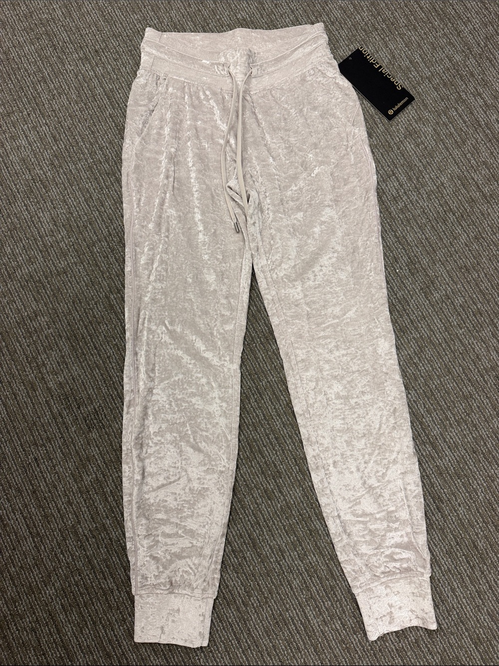 lululemon athletica Ready to Crush Joggers - Light Silver
